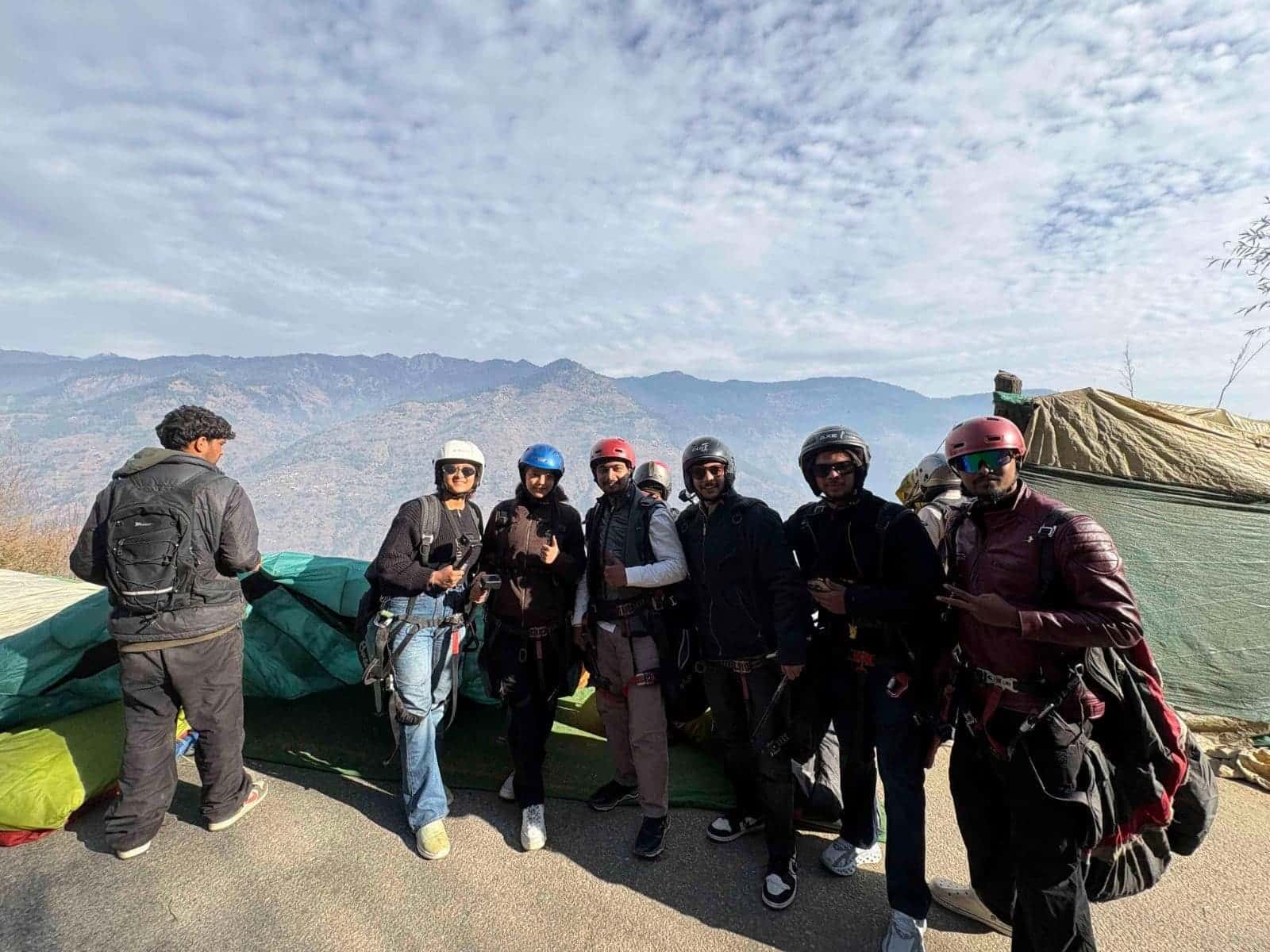 A Ghoomo Saste Me batch on a trip