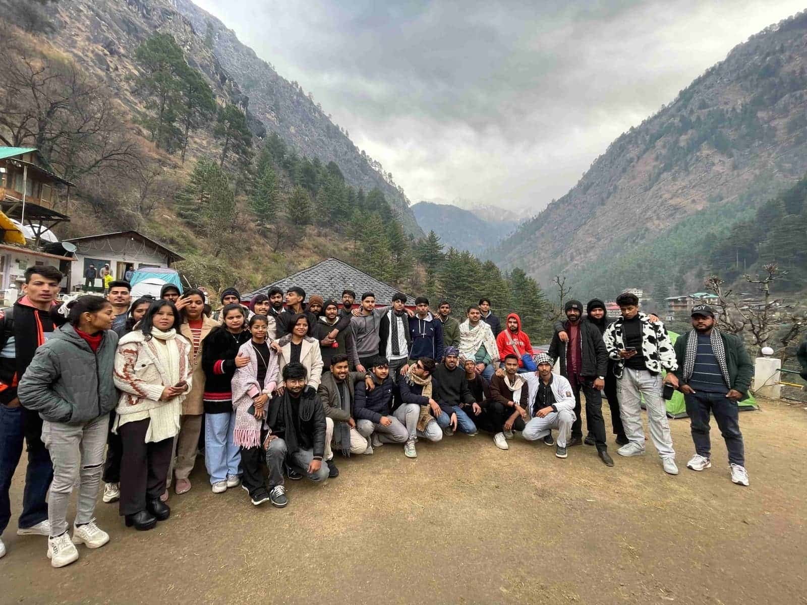 A Ghoomo Saste Me batch — treks