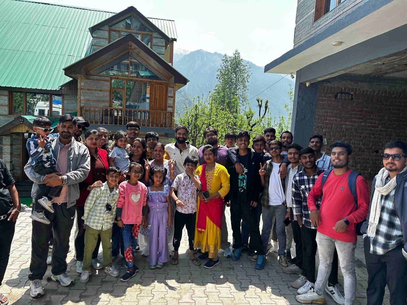 Kasol & Tosh Cafe Hopping: a Ghoomo Saste Me batch