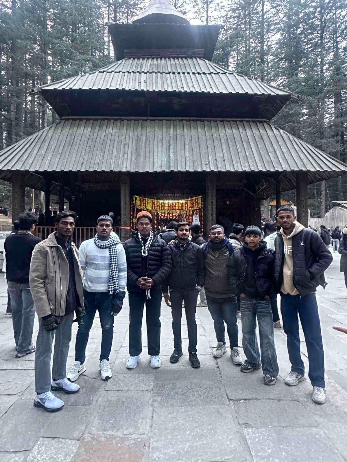 Kasol & Kheerganga Trek: a Ghoomo Saste Me batch